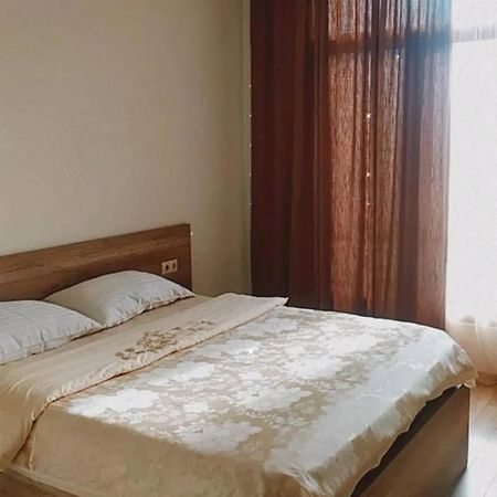 Tikas Home Апартаменты Tbilisi Eksteriør billede