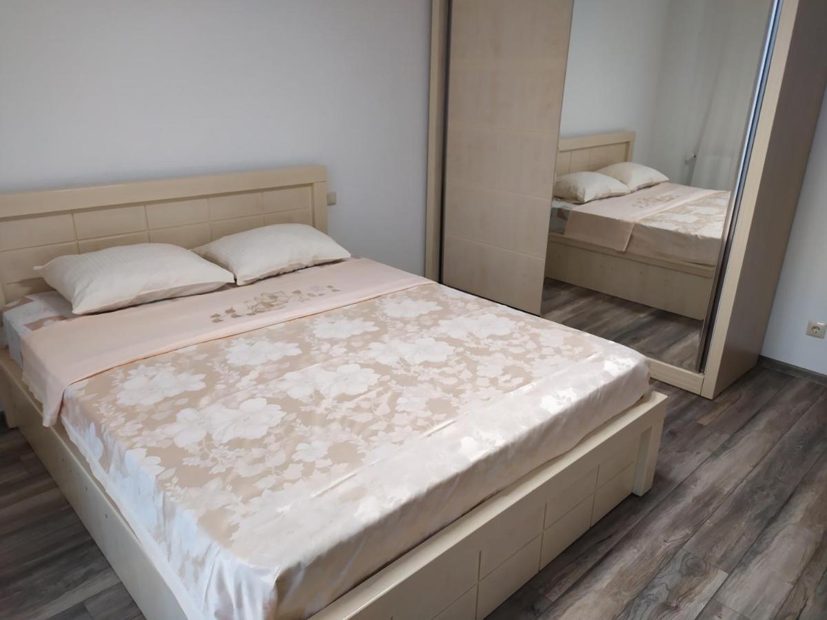 Tikas Home Апартаменты Tbilisi Eksteriør billede