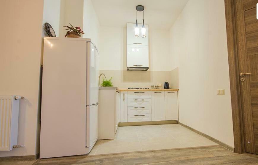 Tikas Home Апартаменты Tbilisi Eksteriør billede